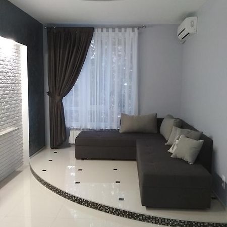Apartment On Tytova 8 Dnipro Esterno foto